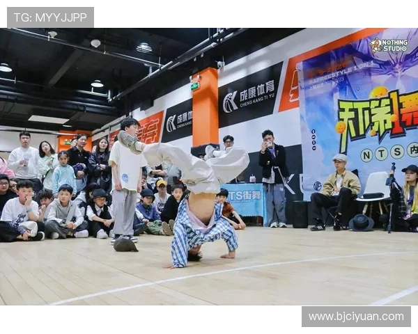 深圳街舞队荣登全国街舞意识排行榜第五名展现实力与风采