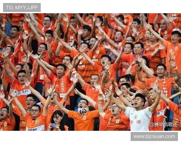 中超足球联赛新赛季精彩开幕 各队争夺激烈球迷热情高涨 中超足球联赛新赛季精彩开幕 各队争夺激烈球迷热情高涨